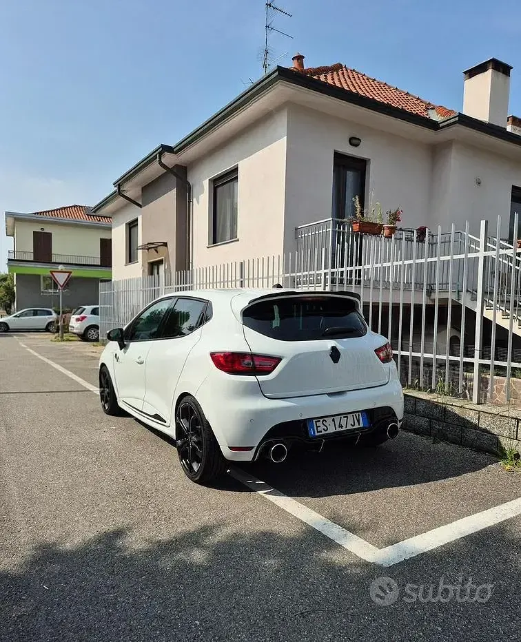 Usata Renault Clio IV R.S. 200 CV (147 kW) 2013 Bianco Berlina