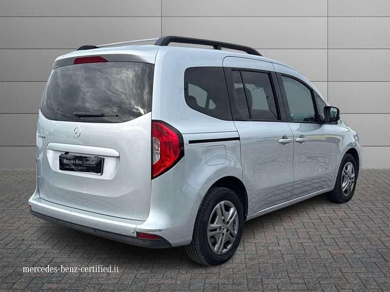 Usata Mercedes 180 116 CV (85 kW) 2024 Grigio Berlina