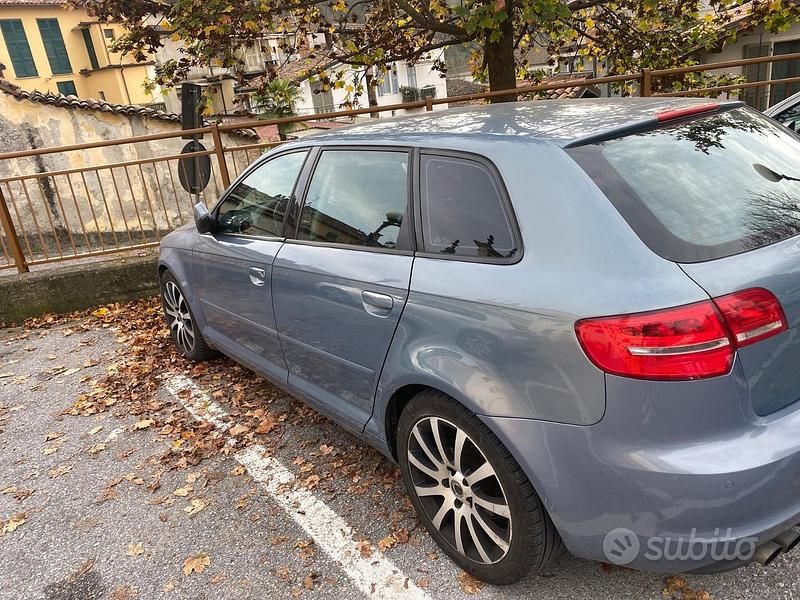 Usata 2011 Audi A3 Sport Due volumi | 4500 € (Buon prezzo) - Immagine 1/4