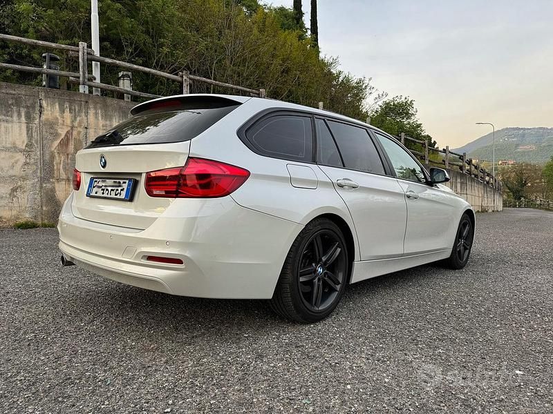 Usata BMW 318 Advantage 150 CV (110 kW) 2016 Bianco Station wagon