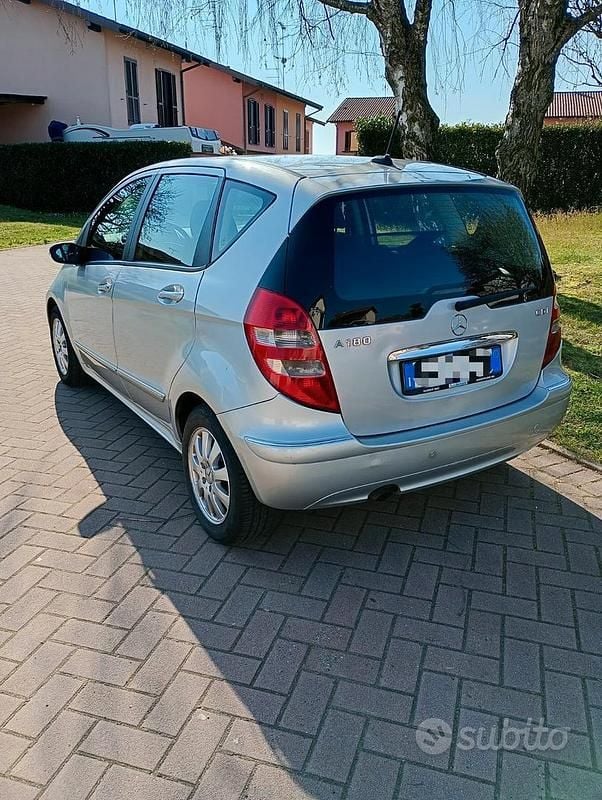 Usata Mercedes A180 2009 Grigio Berlina