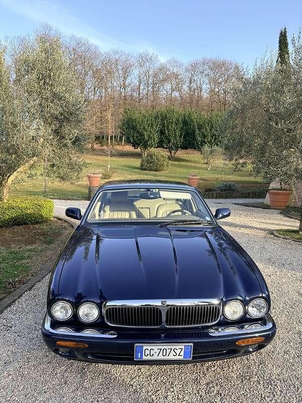Usata Jaguar XJ40 Executive 284 CV (208 kW) 2000 Berlina