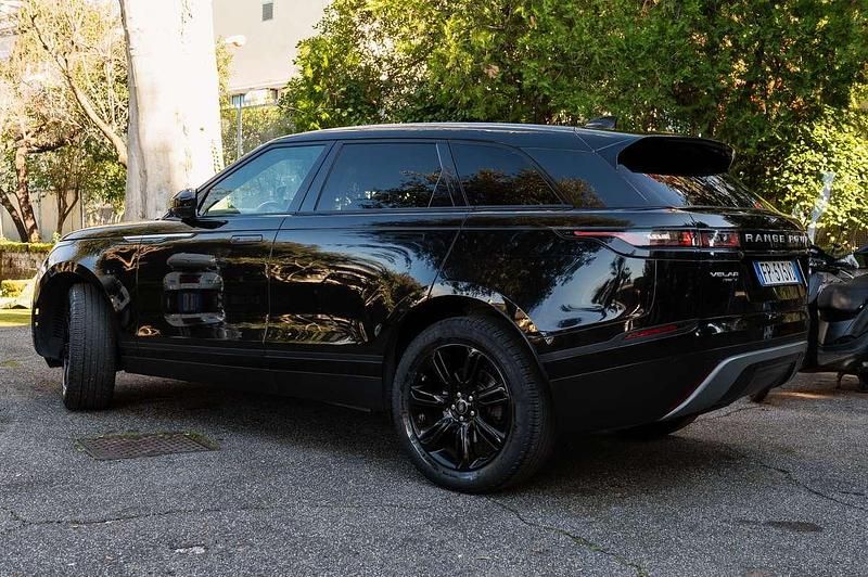 Usata Land Rover Range Rover Velar SE 180 CV (132 kW) 2018 Nero SUV