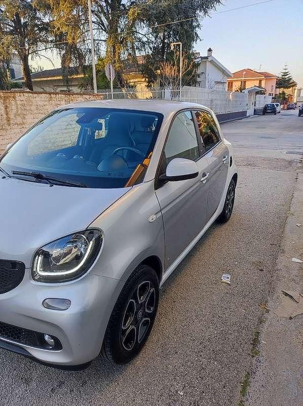 Usata Smart ForFour Prime 71 CV (52 kW) 2019 Utilitaria