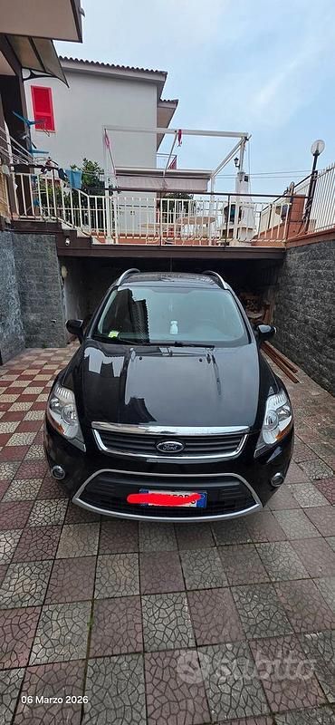 Usata Ford Kuga 140 CV (102 kW) 2011 Nero SUV