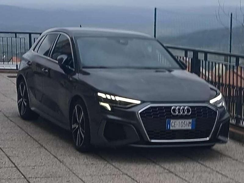 Usata 2021 Audi A3 Sportback Due volumi | 25.000 € (Buon prezzo) - Immagine 1/1