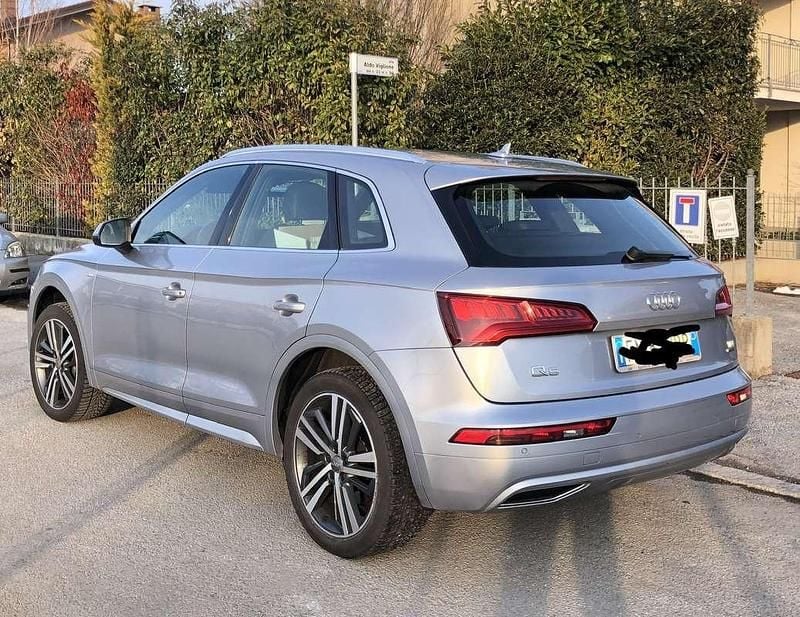 Usata Audi Q5 Business 190 CV (139 kW) 2018 Argento SUV