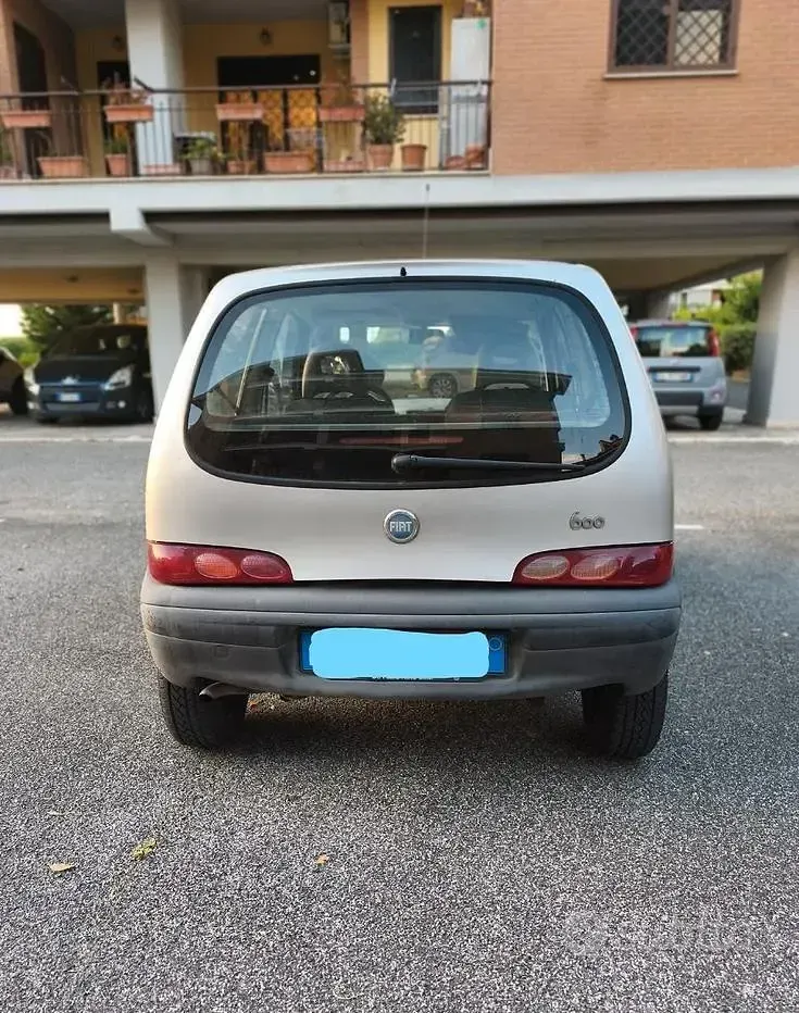 Usata Fiat 600 54 CV (39 kW) 2006 Grigio Utilitaria