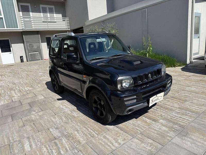 Usata Suzuki Jimny 86 CV (63 kW) 2008 Nero SUV