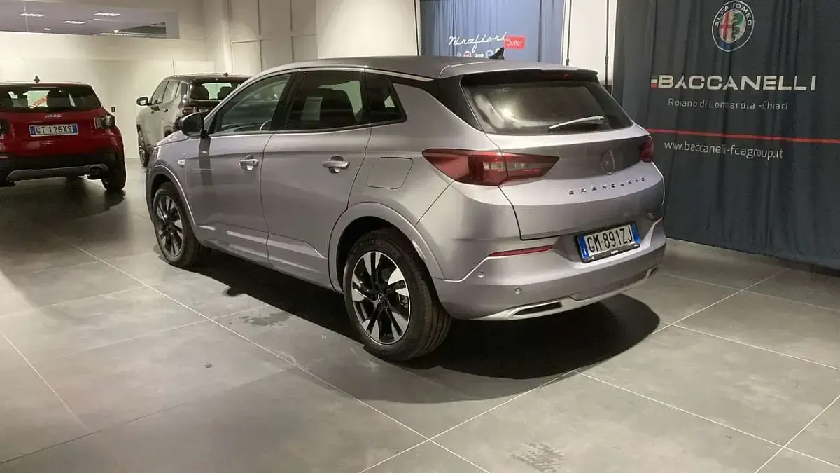 Usata Opel Grandland X Business Elegance 224 CV (164 kW) 2023 Argento SUV