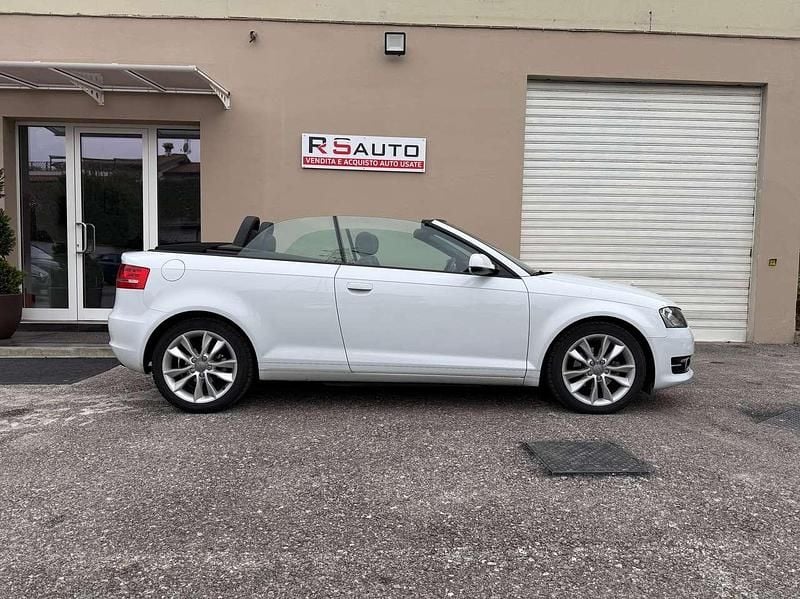 Usata Audi A3 Cabriolet Ambition 105 CV (77 kW) 2012 Bianco Cabrio