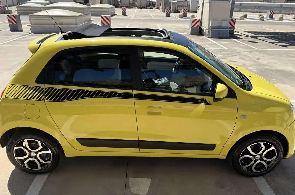 Usata Renault Twingo Zen 90 CV (66 kW) 2016 Utilitaria
