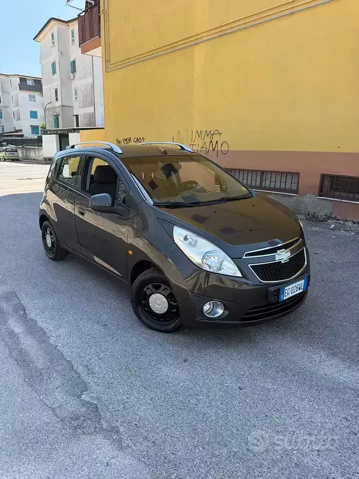 Usata Chevrolet Spark LS 65 CV (47 kW) 2011 Marrone Utilitaria