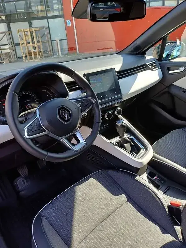 Usata Renault Clio V Techno 91 CV (66 kW) 2023 Nero Berlina