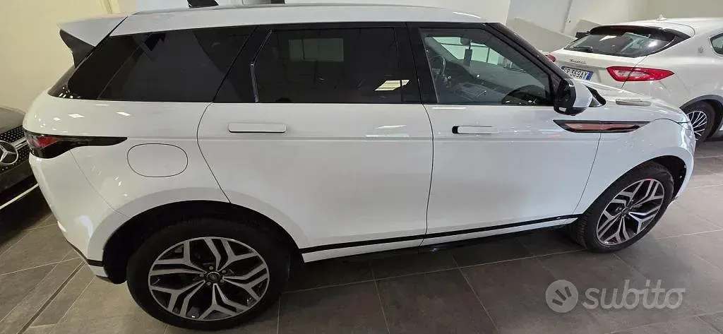 Usata Land Rover Range Rover evoque S 180 CV (132 kW) 2020 Fuji white SUV
