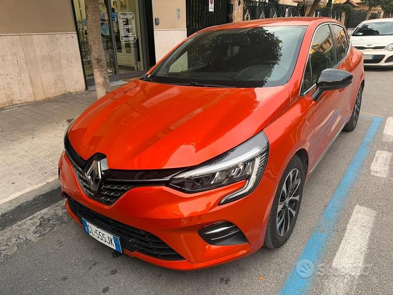 Używany Renault Clio V 100 KM (73 kW) 2022 Hatchback
