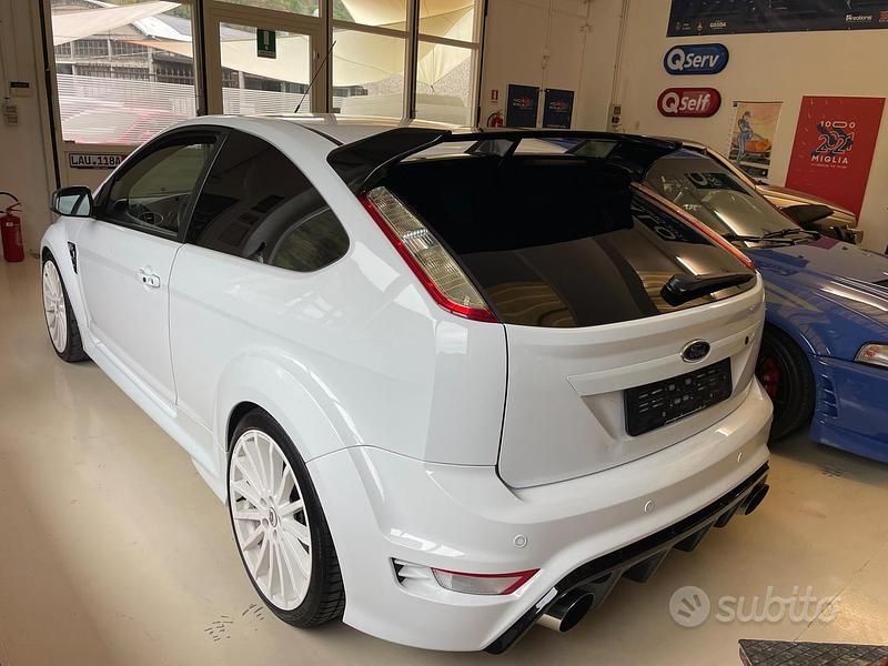 Usata Ford Focus RS 538 CV (395 kW) 2009 Bianco Berlina