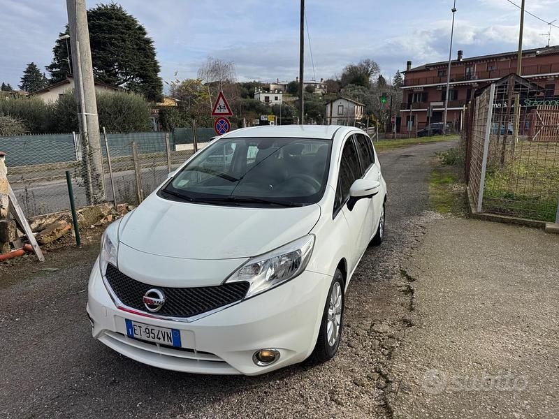 Usata Nissan Note Tekna 90 CV (66 kW) 2014 Bianco Utilitaria