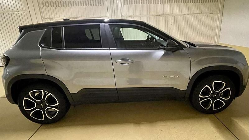 Grigio Usata 2025 Jeep Avenger Summit SUV | 22.000 € (Super prezzo) - Immagine 1/4