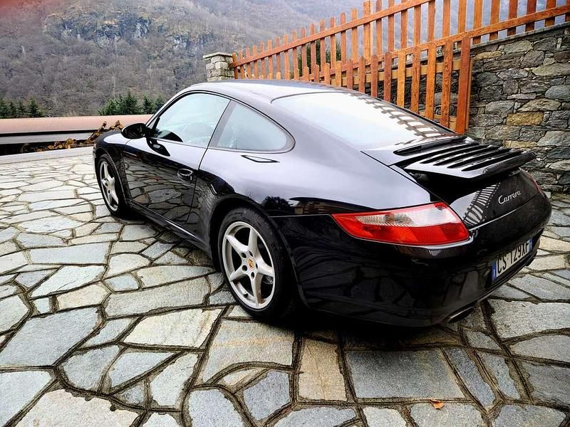 Usata Porsche 911 Carrera 325 CV (239 kW) 2005 Coupé