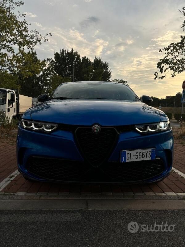 Usata Alfa Romeo Tonale 160 CV (117 kW) 2023 Blu SUV