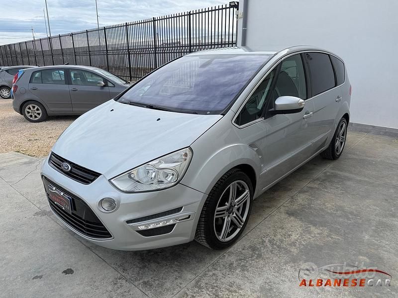 Usata Ford S-MAX Titanium 163 CV (119 kW) 2013 Grigio Monovolume