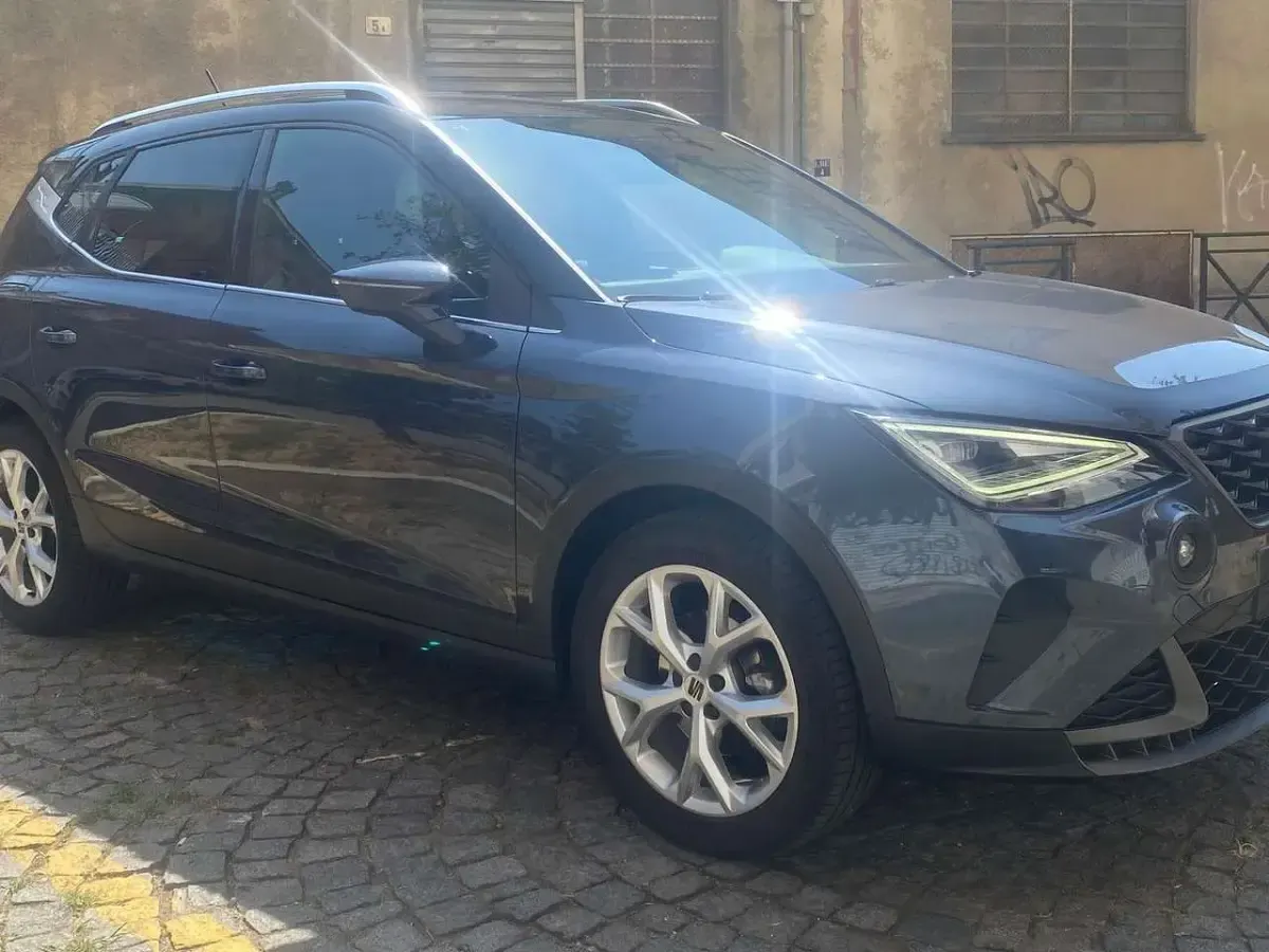 Usata Seat Arona FR 95 CV (69 kW) 2024 Grigio SUV