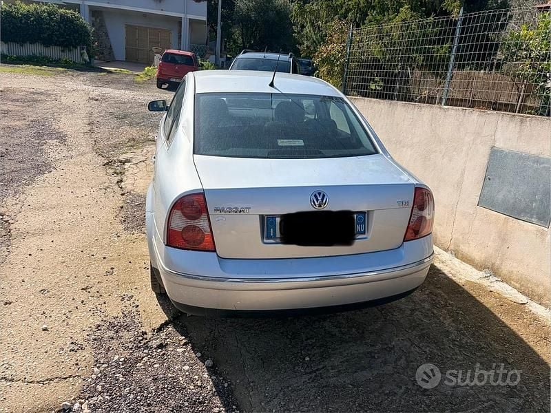 Usata VW Passat 2003 Grigio Berlina