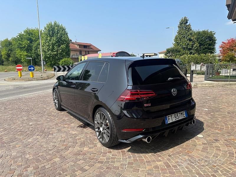 Usata VW Golf VII GTI 245 CV (180 kW) 2018 Nero Berlina