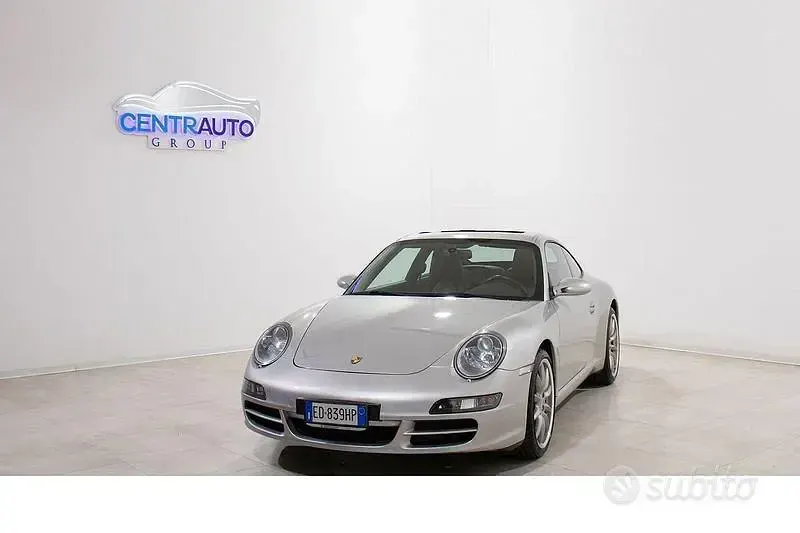 Usata Porsche 911 Carrera 320 CV (235 kW) 2004 Grigio Coupé