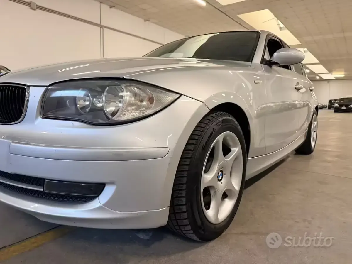 Usata BMW 118 Efficient Dynamics 143 CV (105 kW) 2009 Grigio Utilitaria