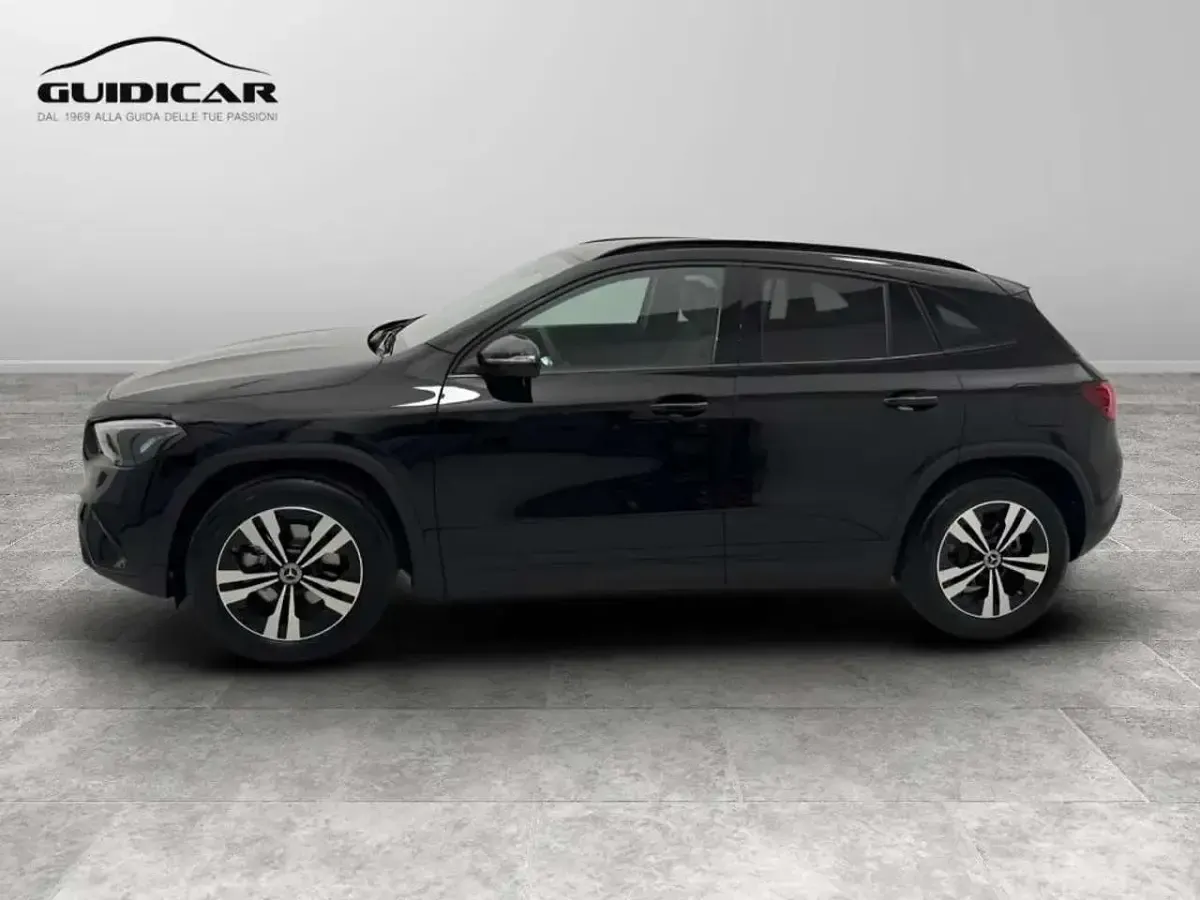 Nuova Mercedes GLA200 Progressive 150 CV (110 kW) 2026 Nero notte SUV