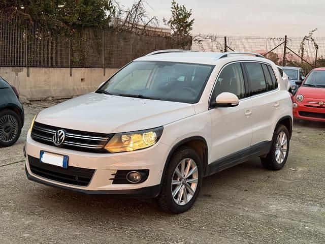 Usata VW Tiguan Business 140 CV (102 kW) 2015 Bianco SUV