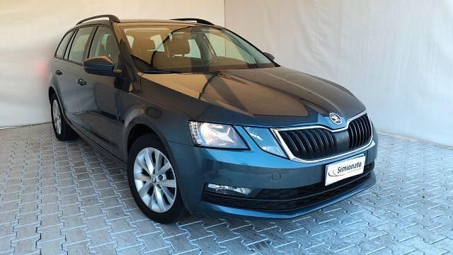 Usata Skoda Octavia G-TEC Ambition 131 CV (96 kW) 2020 Grigio Station wagon