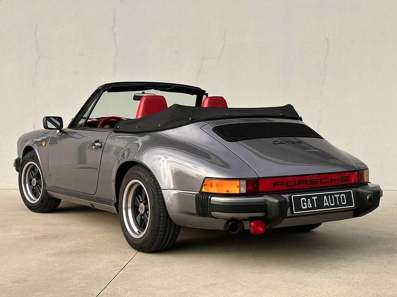 Usata Porsche 911 Carrera Cabriolet 231 CV (169 kW) 1985 Grigio Cabrio