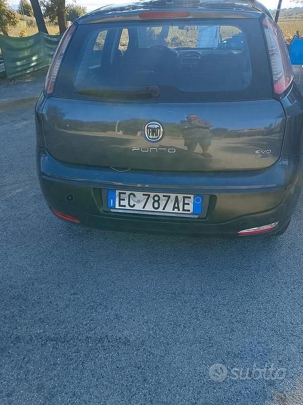 Usata Fiat Grande Punto 65 CV (47 kW) 2010 Blu Utilitaria