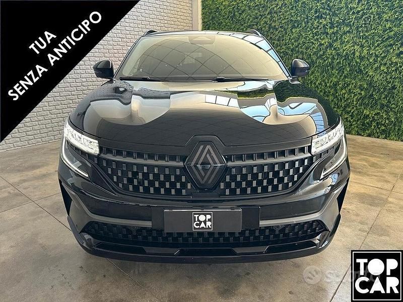 Nero Usata 2023 Renault Austral Iconic SUV | 31.500 € (Molto cara) - Immagine 1/4