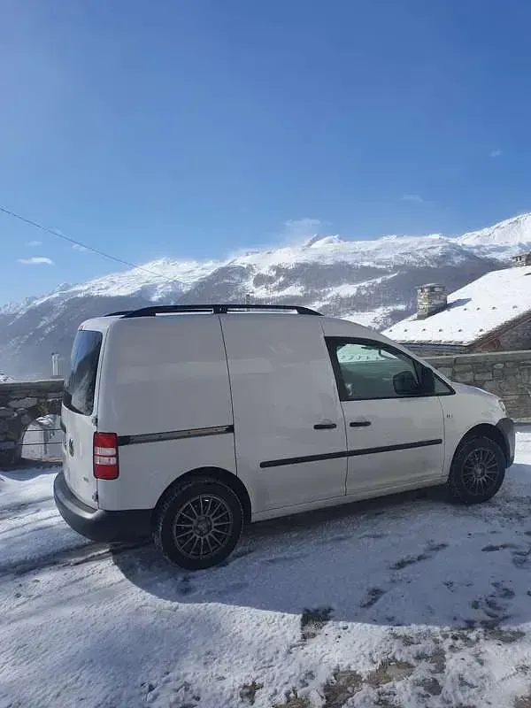 Usata VW Caddy 102 CV (75 kW) 2015 Bianco Monovolume