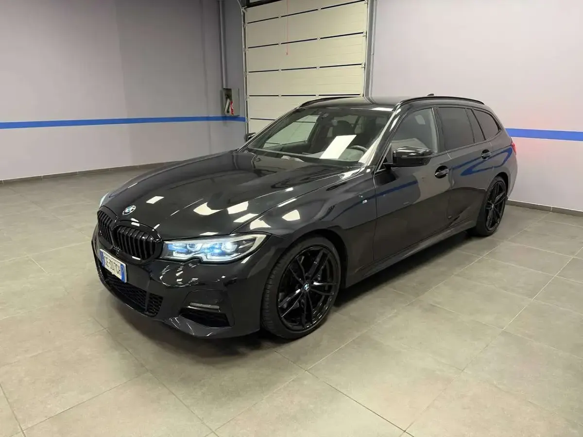 Usata BMW 330 M Sport 258 CV (189 kW) 2021 Black diamond Station wagon