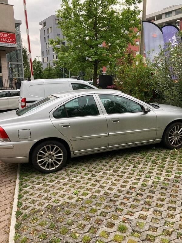 Usata Volvo S60 252 CV (185 kW) 2008 Grigio Berlina