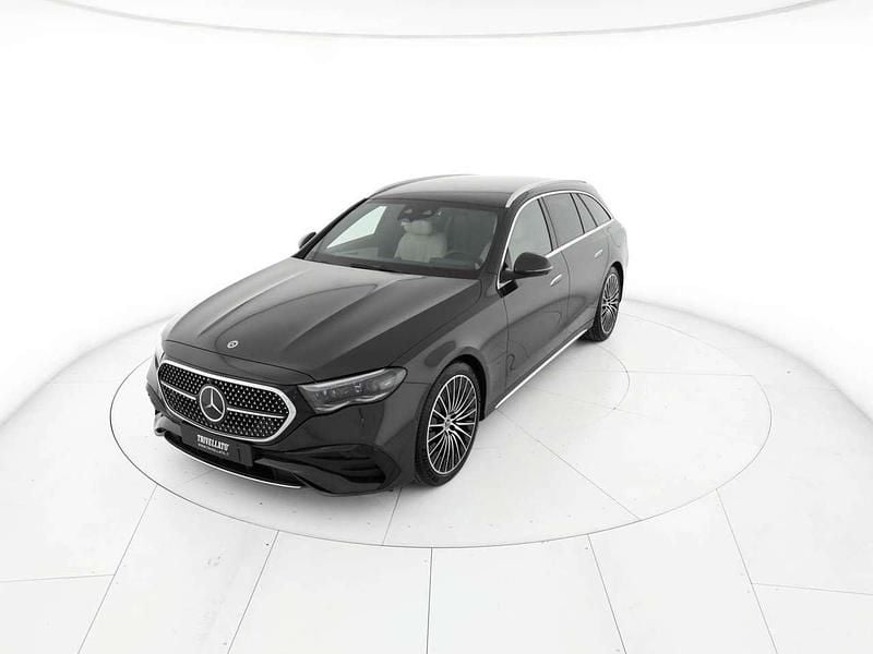 Usata Mercedes E300 AMG Line Premium Plus 313 CV (230 kW) 2024 Graphite grey metallic Station wagon
