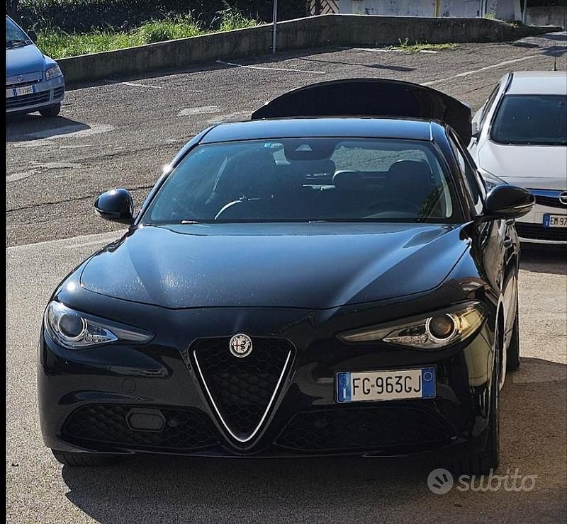 Usata Alfa Romeo Giulia Business 180 CV (132 kW) 2016 Nero Berlina