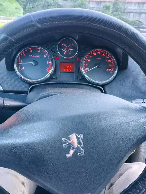 Usata Peugeot 207 88 CV (64 kW) 2006 Argento Berlina