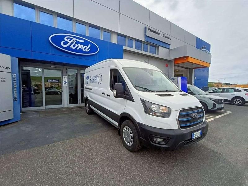Bianco metallizzato Usata 2023 Ford Transit Trend Monovolume | 39.300 € - Immagine 1/4