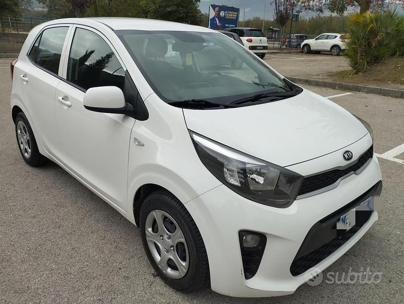 Bianco Usata 2018 Kia Picanto Due volumi | 6900 € (Ottimo prezzo) - Immagine 1/4