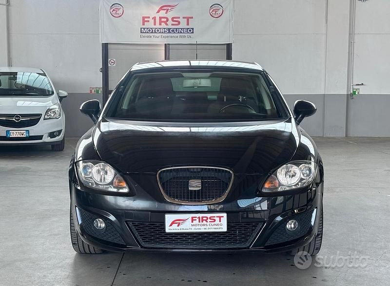 Usata Seat Leon Style 104 CV (76 kW) 2010 Nero Utilitaria