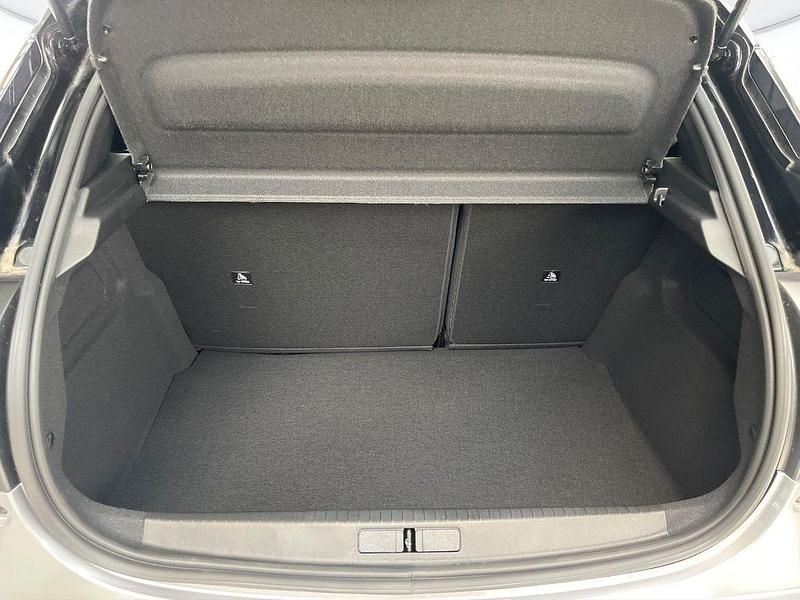 Nuova Lancia Ypsilon 110 CV (80 kW) 2026 Vernice grigio granito con tetto nero Utilitaria