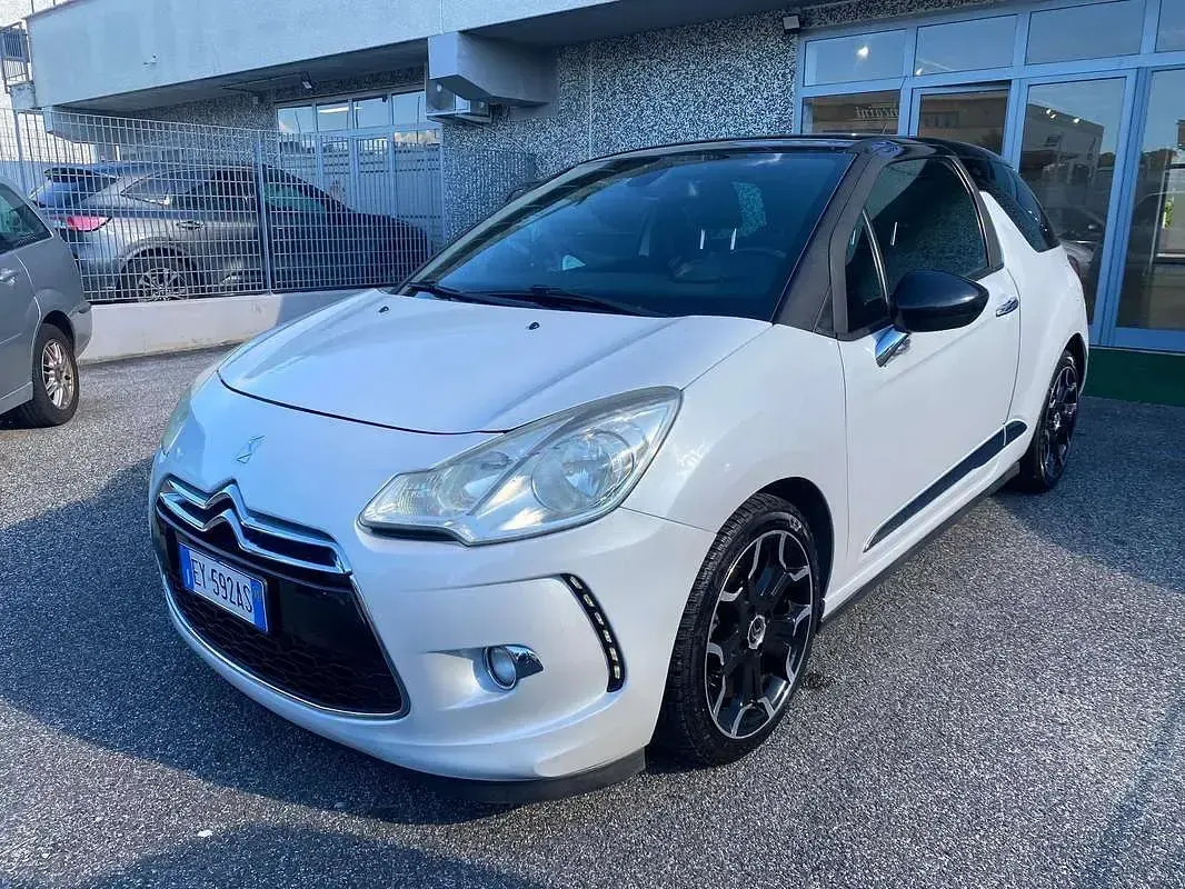 Usata Citroën DS3 99 CV (72 kW) 2015 Bianco Berlina