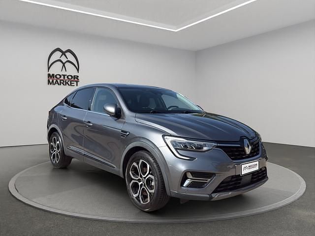 Usata Renault Arkana Intens 143 CV (105 kW) 2022 Grigio / gray SUV