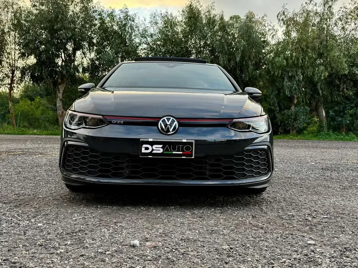 Usata VW Golf VIII GTI 245 CV (180 kW) 2020 Grigio Berlina